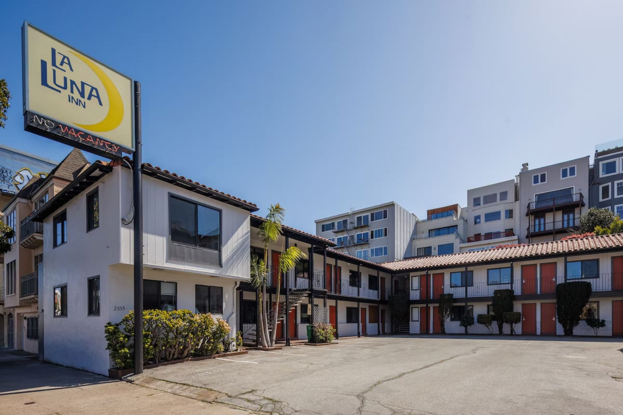 Minutes from Fisherman’s Wharf + Free Wi-Fi
