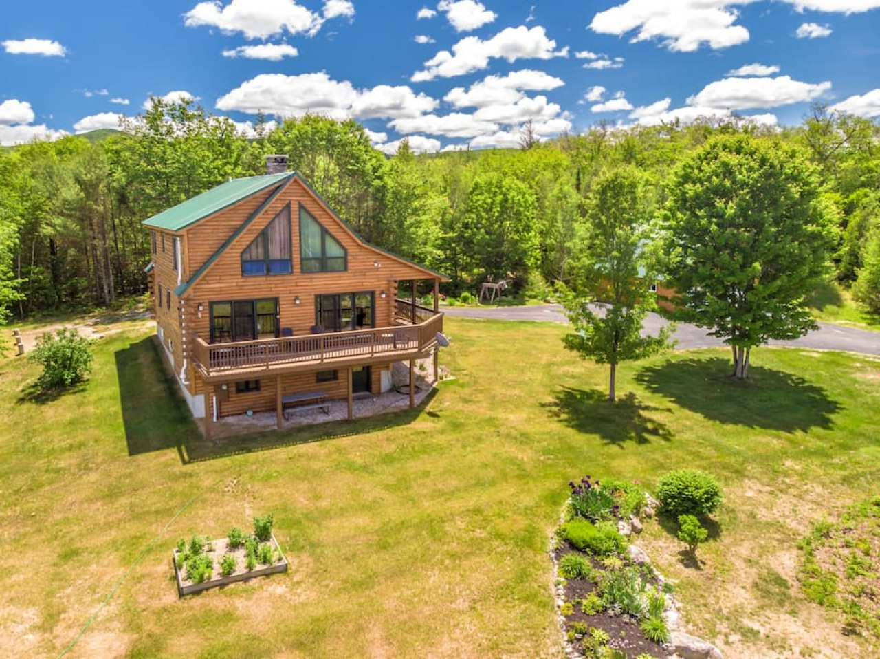 The Hive at Blue Spruce Lodge:  White Mnts View