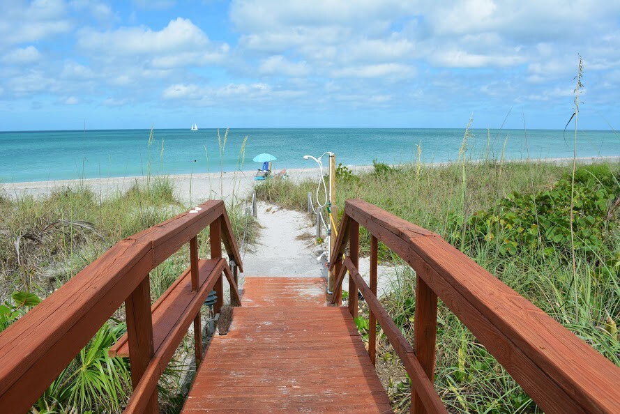 Remodeled Manasota Key Condo, Bay side