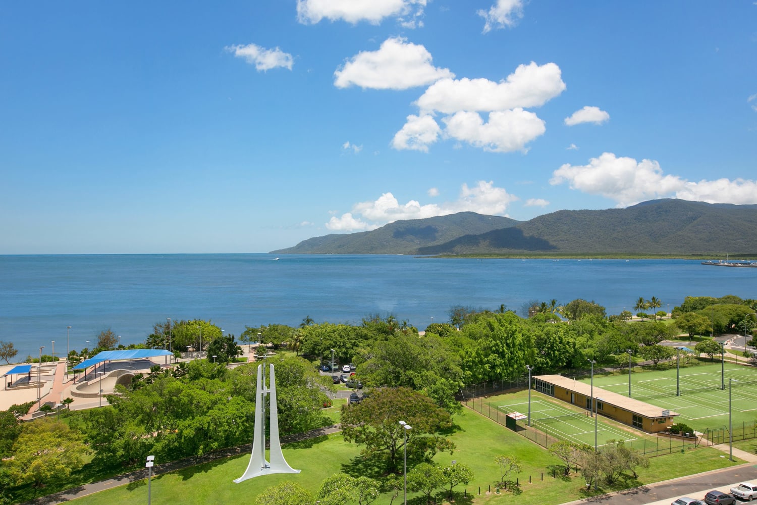 Cairns Ocean View Apartment Flats for Rent in Cairns, Queensland
