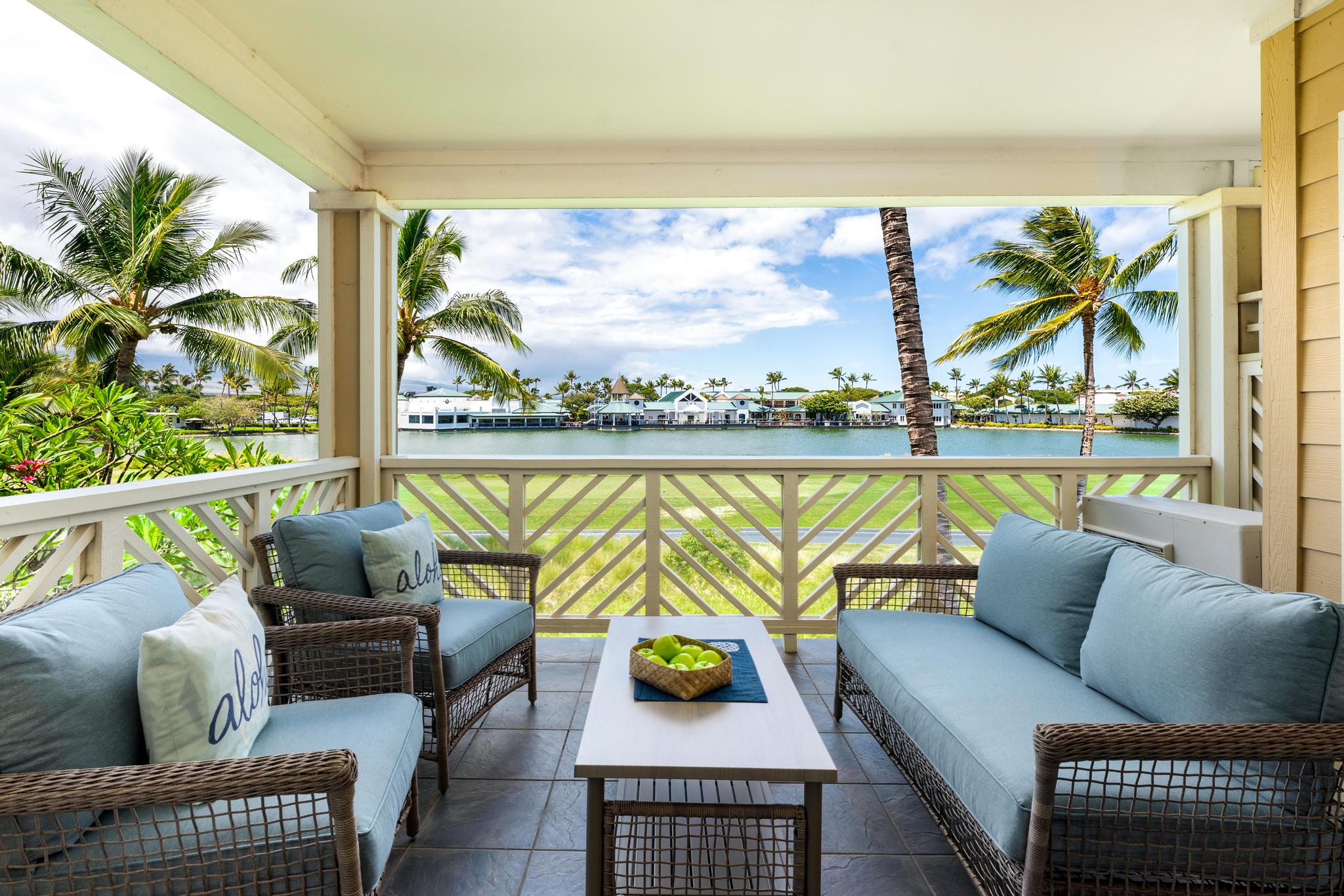 Remodeled, Lakeview +Hilton Pool Pass for - Condominiums for Rent