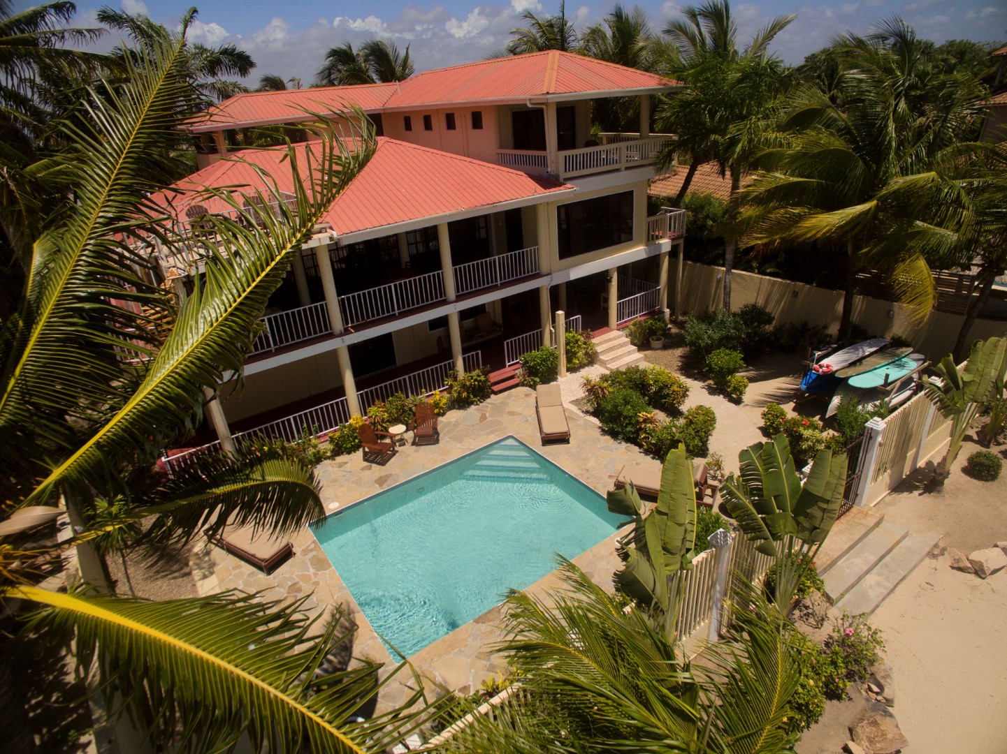 Large 5+ Bedroom Oceanfront w/ Pier and Pool in Stann Creek Mainland, Belize