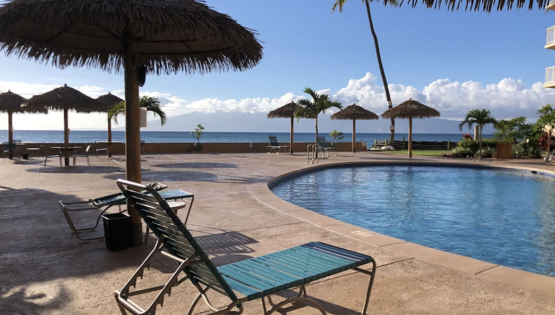 Kahana Oceanfront Gem w. Gym & Pool | AC Comfort in Lahaina, Hawaii