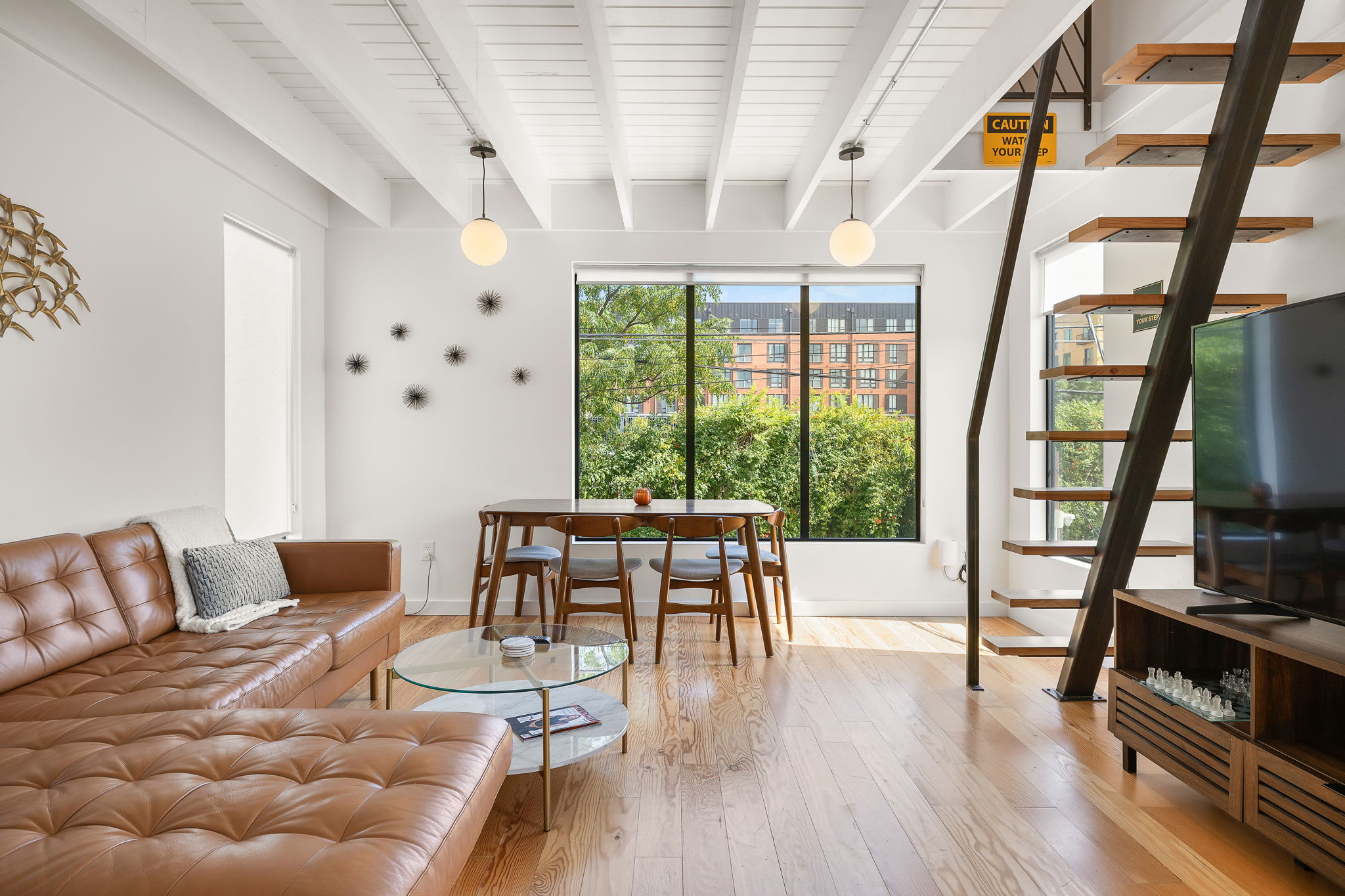 Austin Luxury 5BR Modern House | by Barclé in 78702, Austin