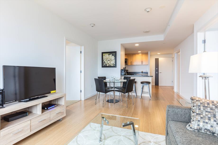 Lavish 1BR Apt | Gym | Panoramic Views | Boston in East Cambridge, Cambridge