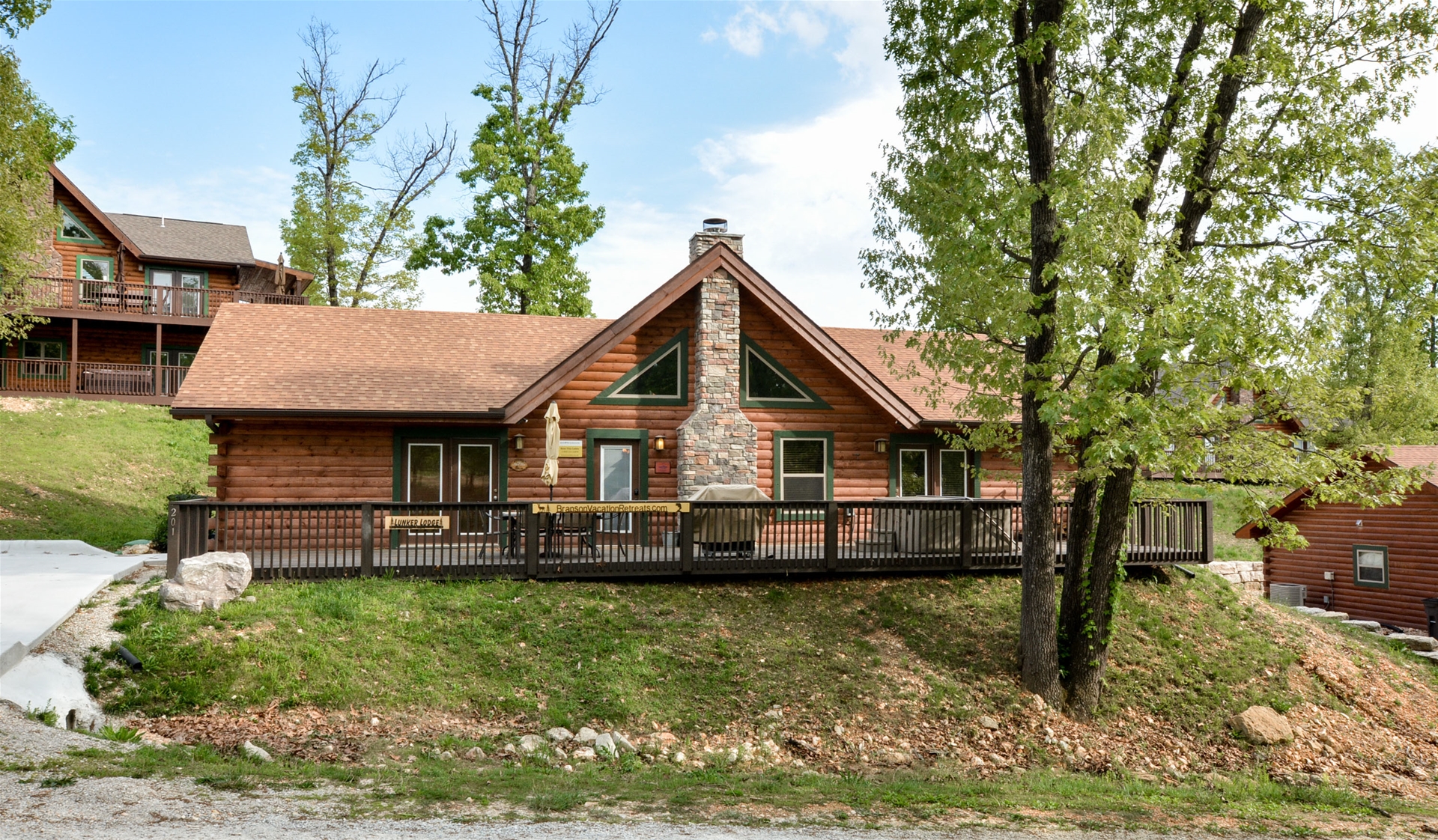 Lunker Lodge
