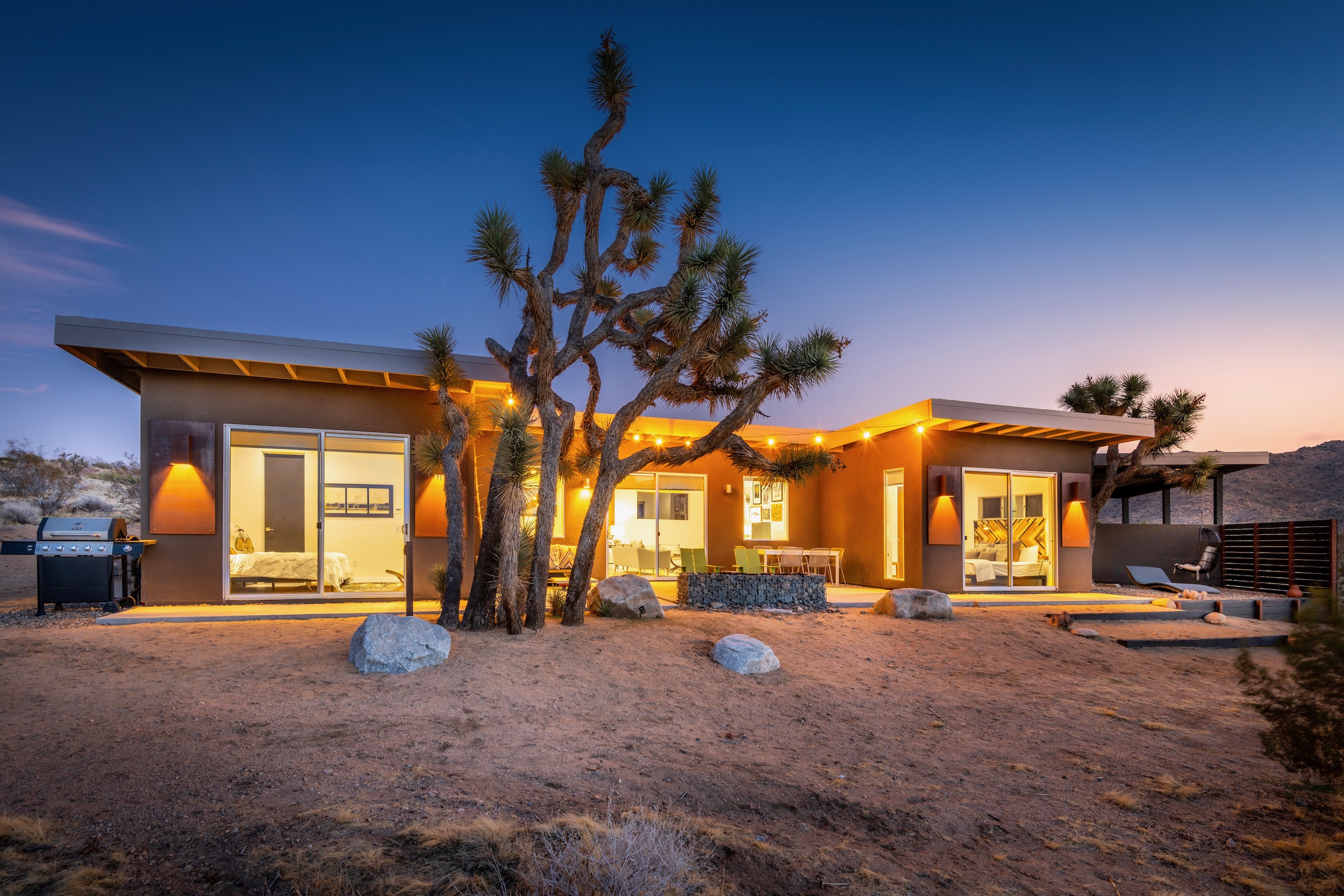 Joshua Tree Animal Shelter 55 - f6mvpat