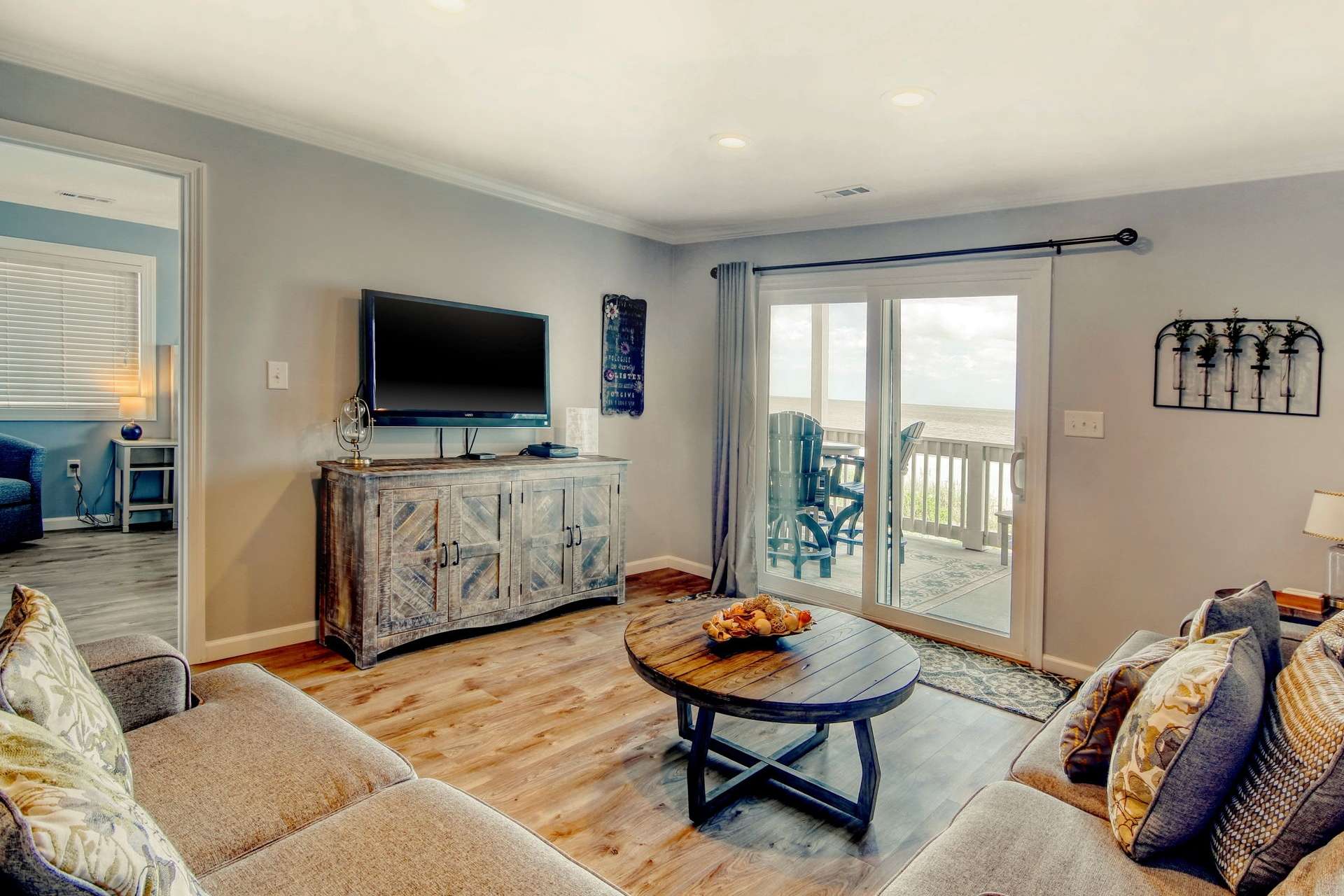 The Beach Is Right Off Your Balcony! 3-Bedroom - Condominiums For Rent ...