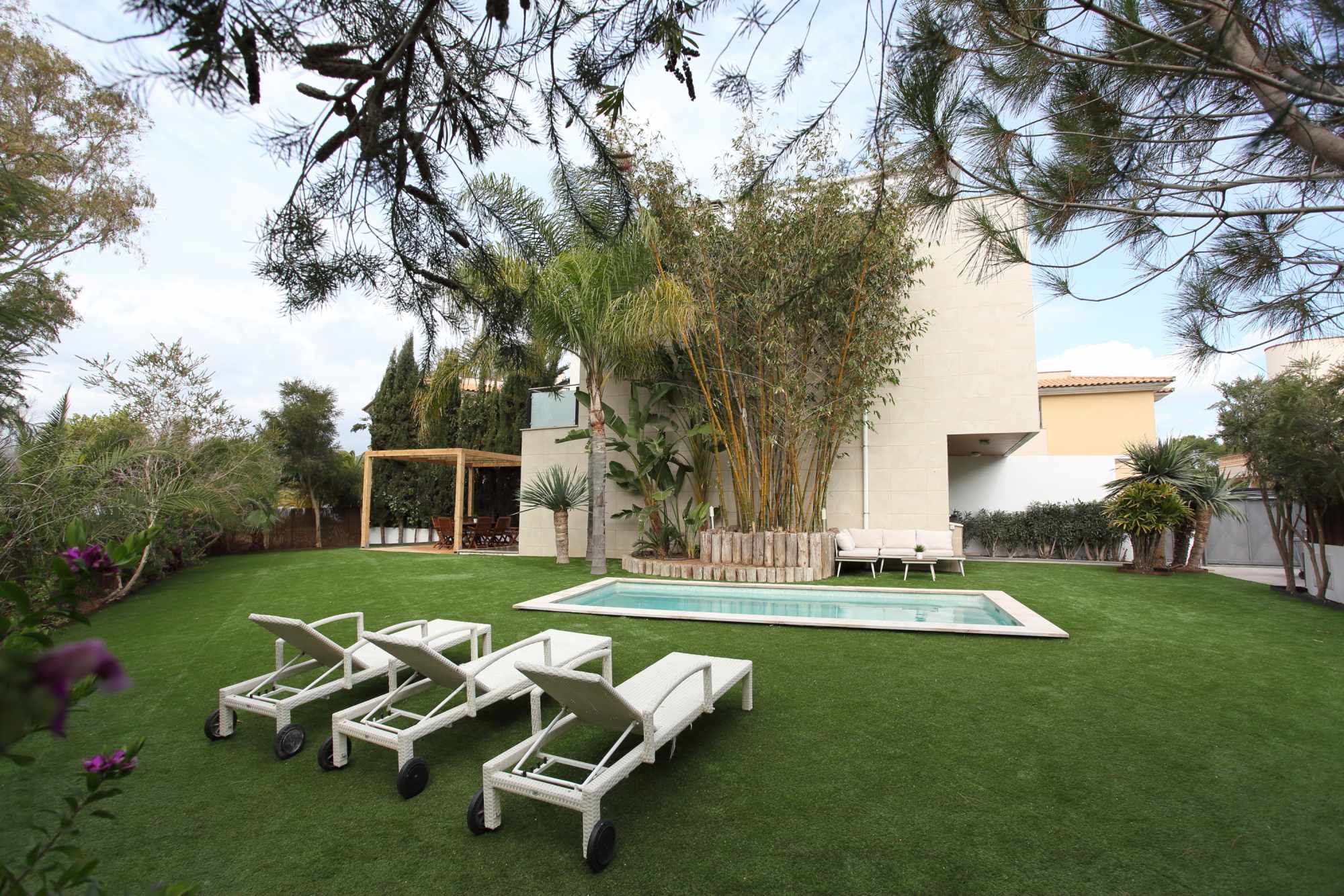 VillaSpa, cerca la playa con piscina privada in Alcúdia, Mallorca