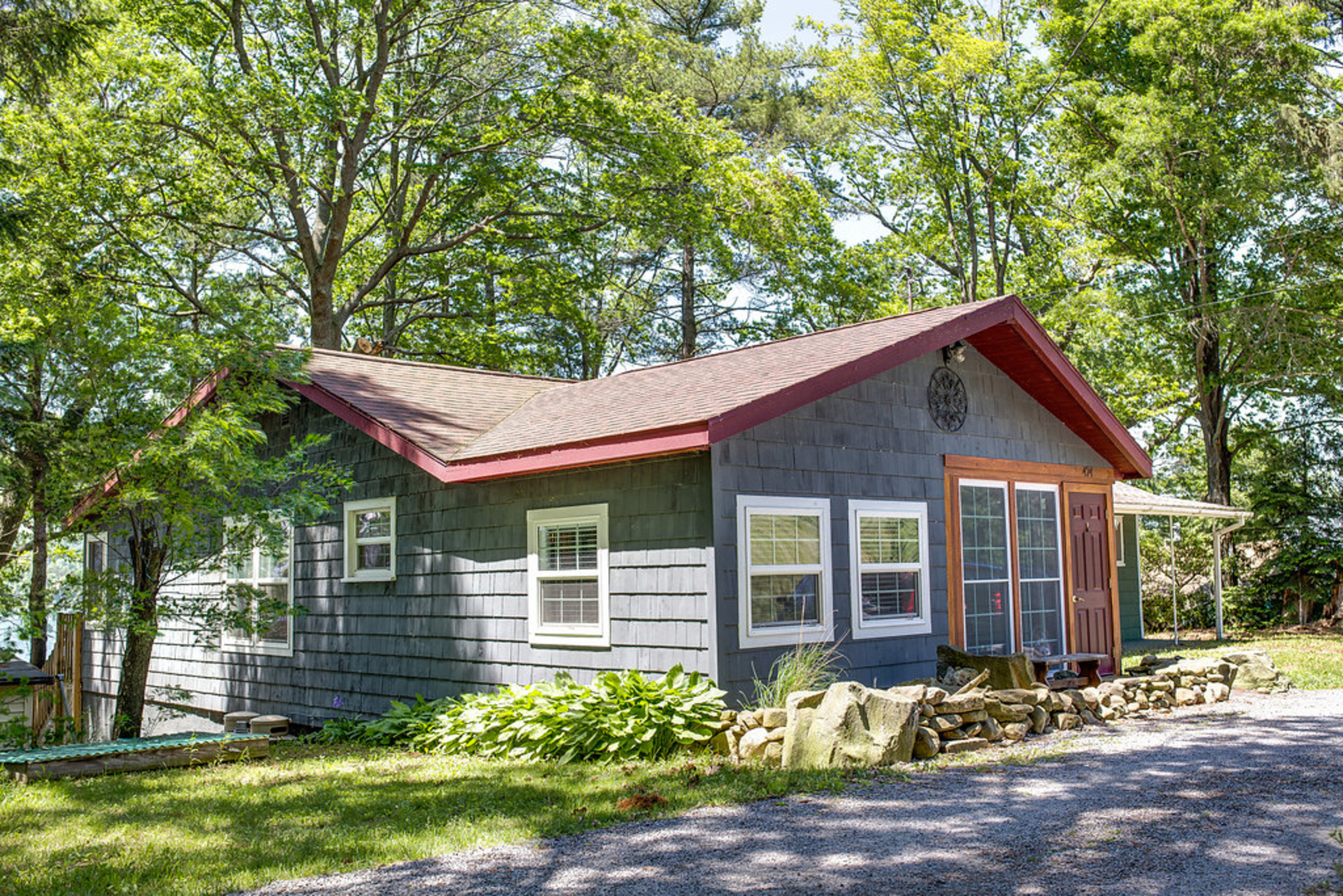 Painted Quail Cottage on Lamoka Lake