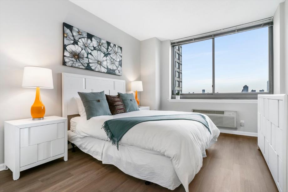Beautiful Jersey City 2BR | Upscale Amenities |GLS in Ward E (councilmember James Solomon), Jersey City