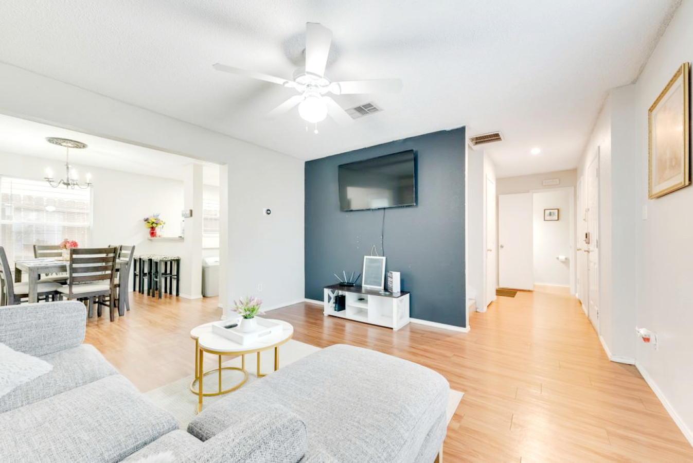 Near Bishop Arts – Sleeps 9 3Bath Cozy Dallas Casa in District 3, Dallas