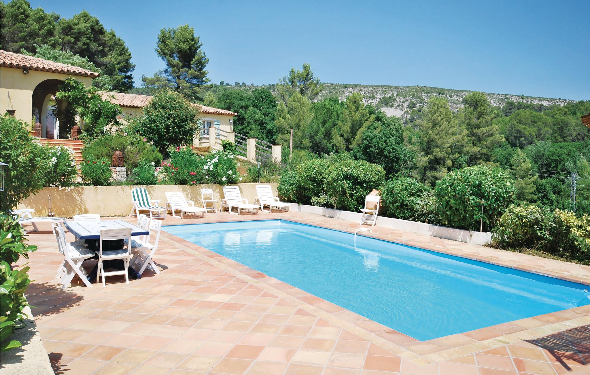 Amazing home in Salernes with WiFi