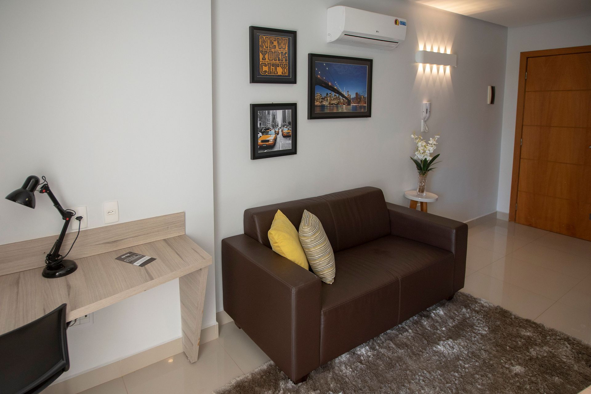 105 New York · Flat inteiro Ônix Bueno105 Ótima Localização