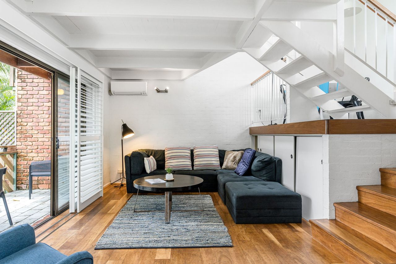 Balcony 6 - 34 Lawson Street in BYRON SHIRE COUNCIL, Northern Rivers