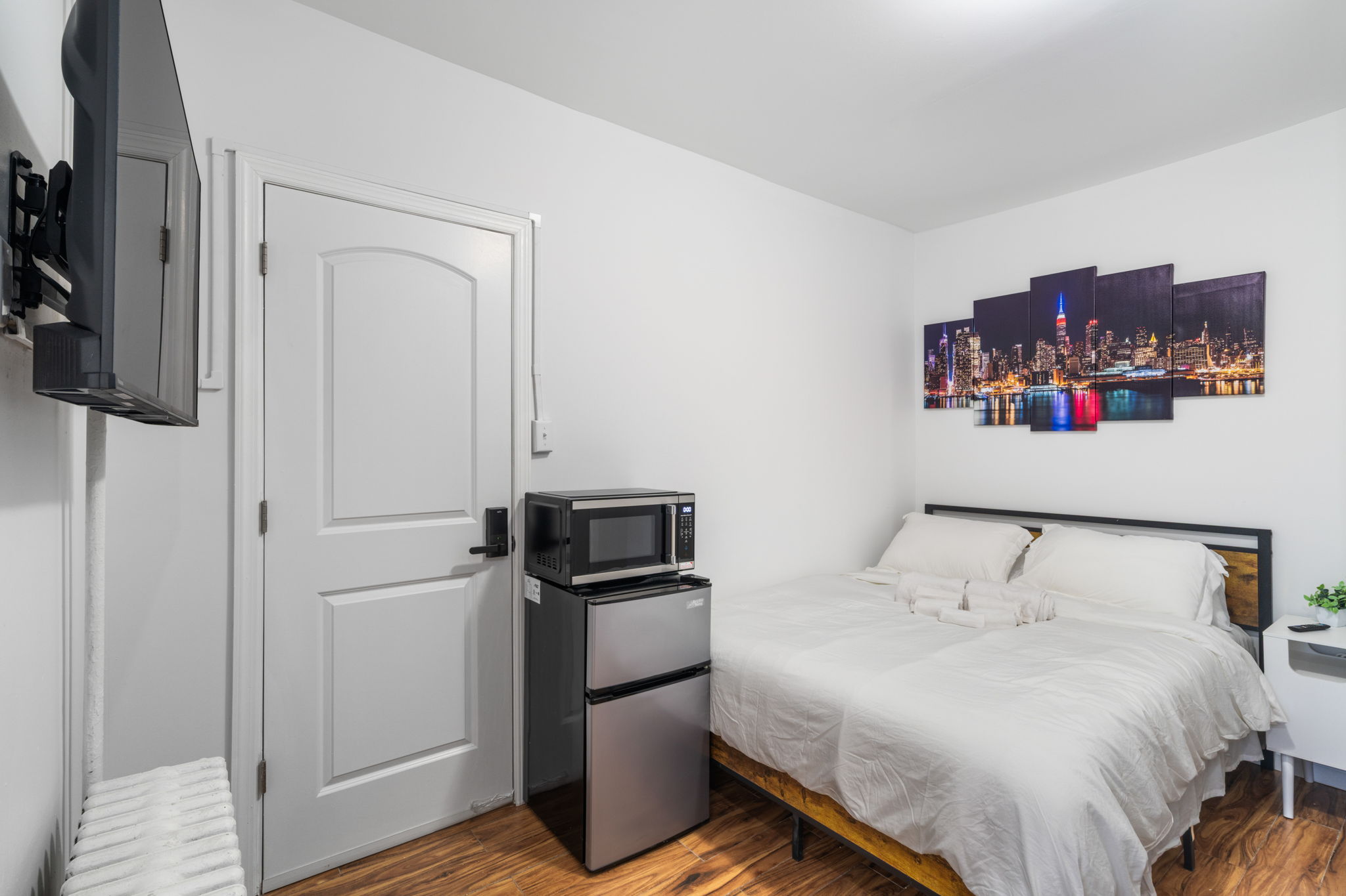 Private Queen Bed w Ensuite Bath, Easy NYC Access in Ward D (councilmember Michael Yun), Jersey City