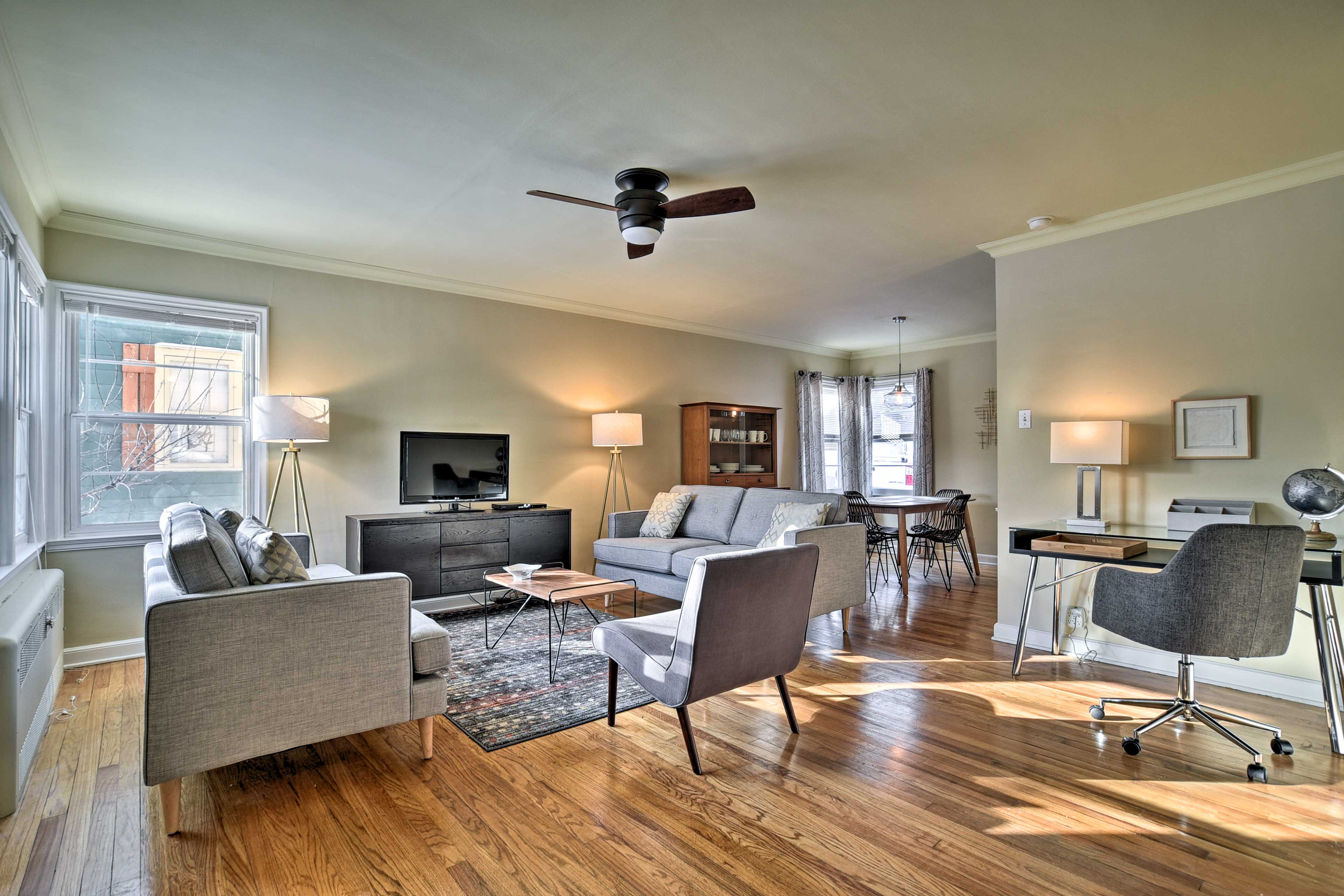 Walk to Dtwn Bozeman: Townhome w/ Fast WiFi in Bozeman, Bozeman