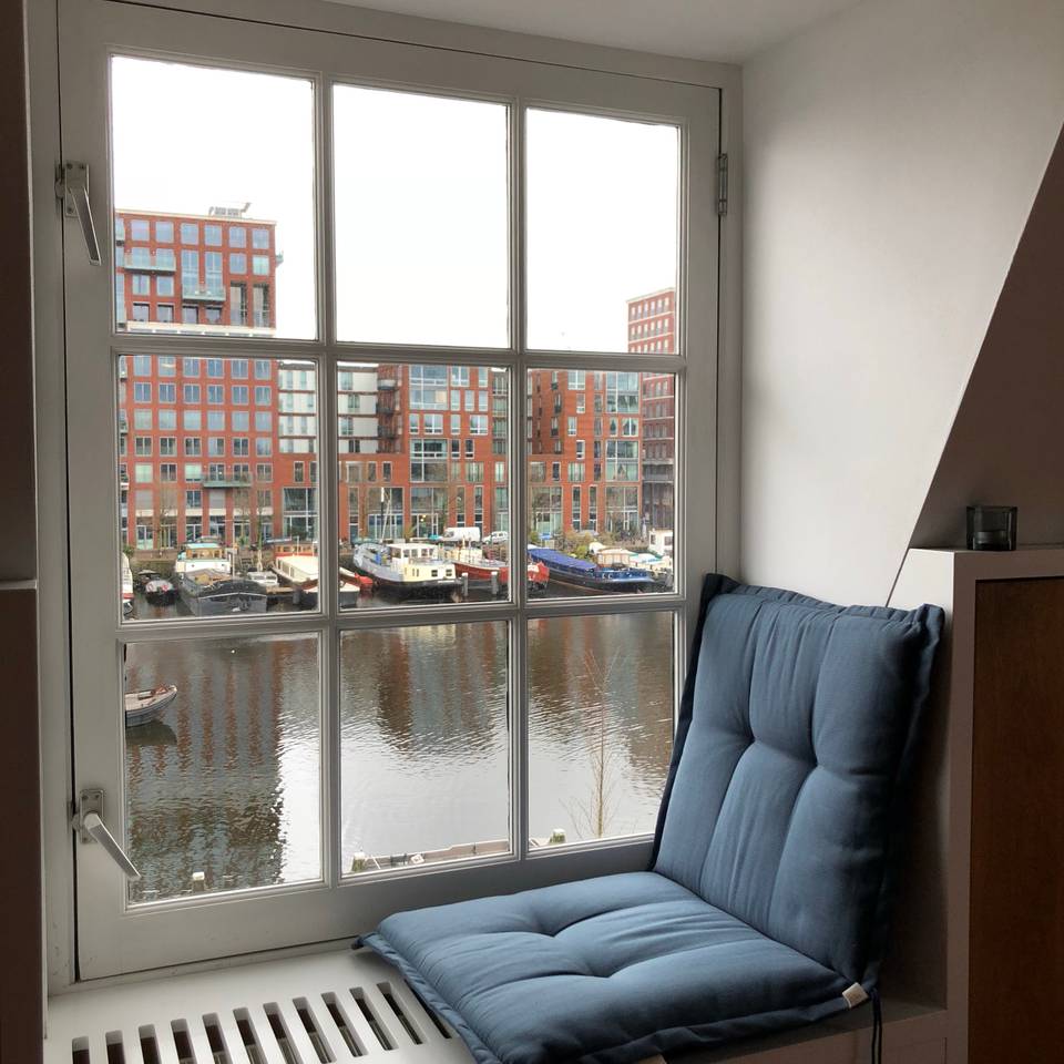 Unique canal view apartment - perfect location โ Amsterdam stay