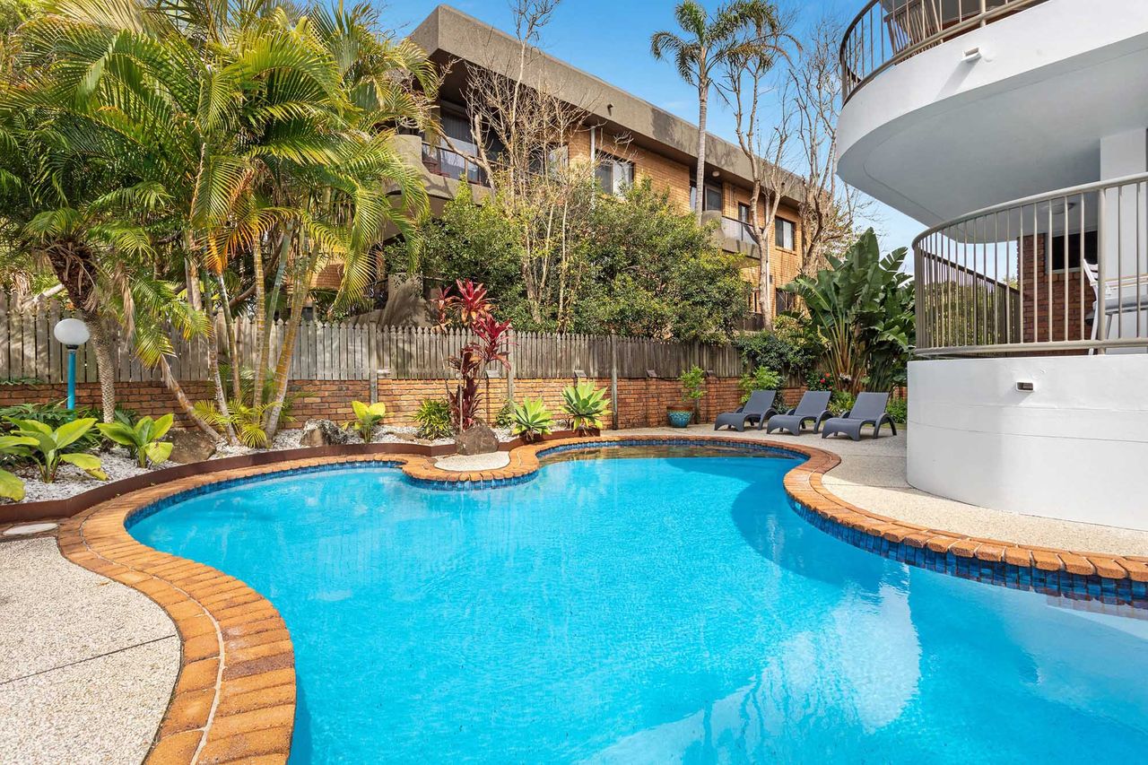 Pacific Blue - beachfront 2 BR apartment with pool in BYRON SHIRE COUNCIL, Northern Rivers
