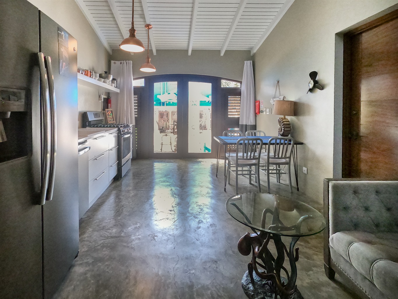 Modern Studio By Ocean, Walk Downtown, House Reef