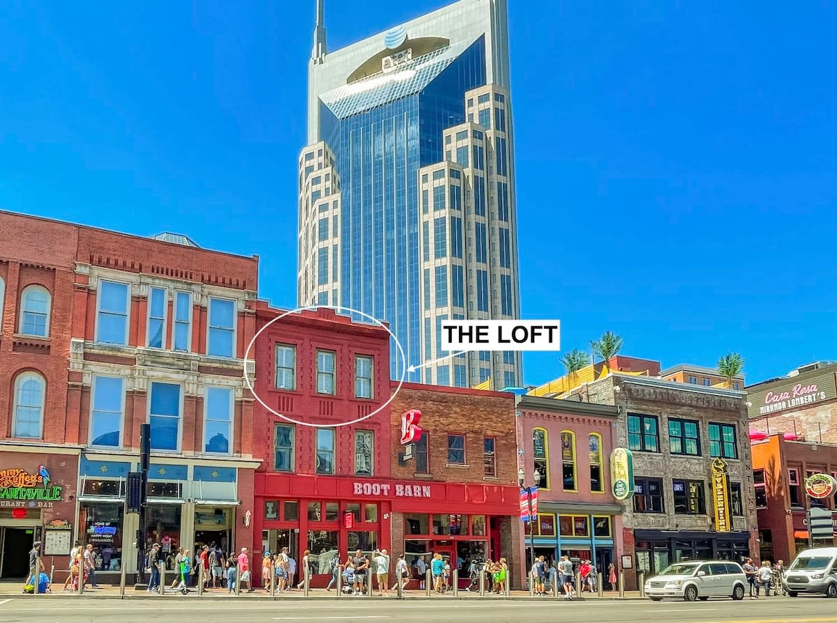 Penthouse Above Music & Bars in District 19, Nashville