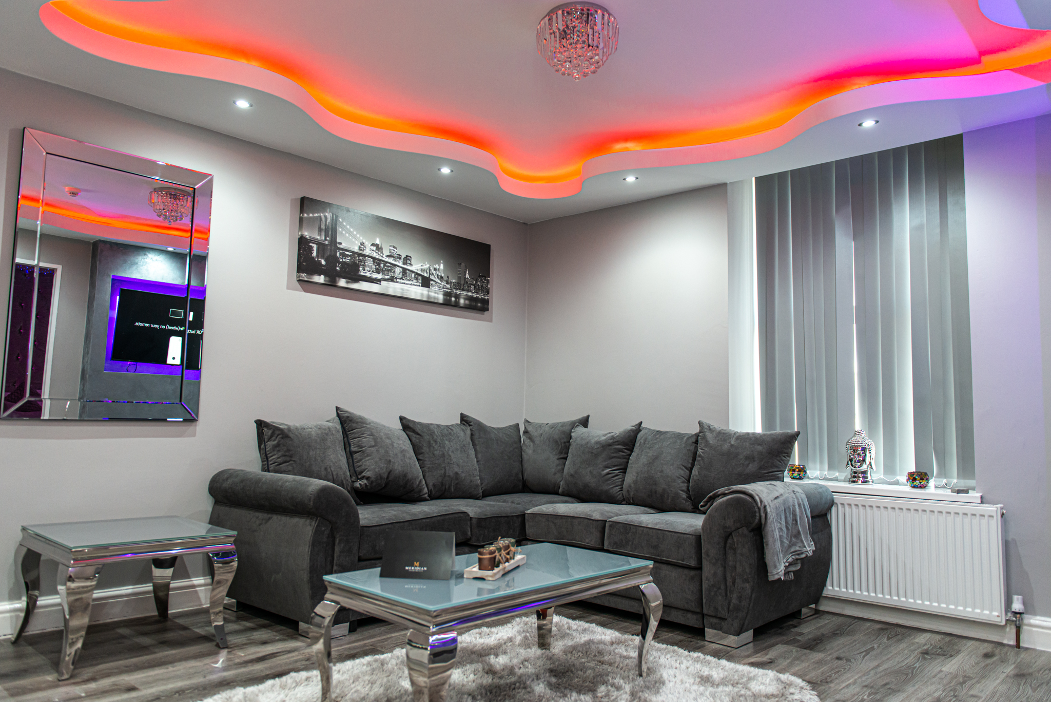 Superior One Bedroom Apartment