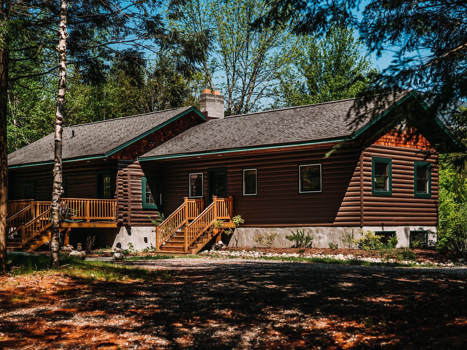 Large Log Cabin in the Heart of the ADKS