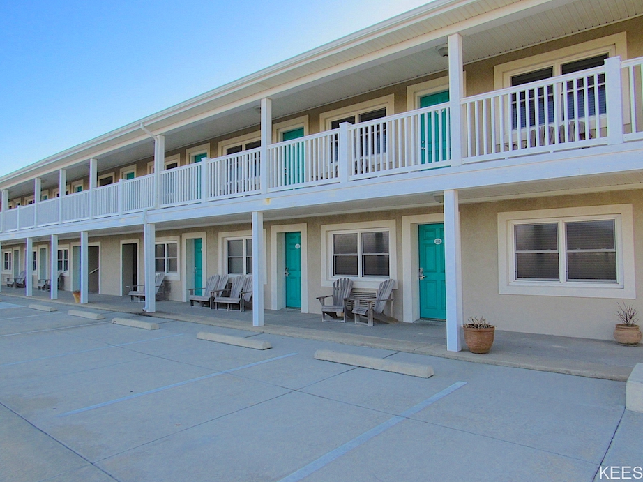 Seagull Motel Hatteras Village 1 King Standard 116