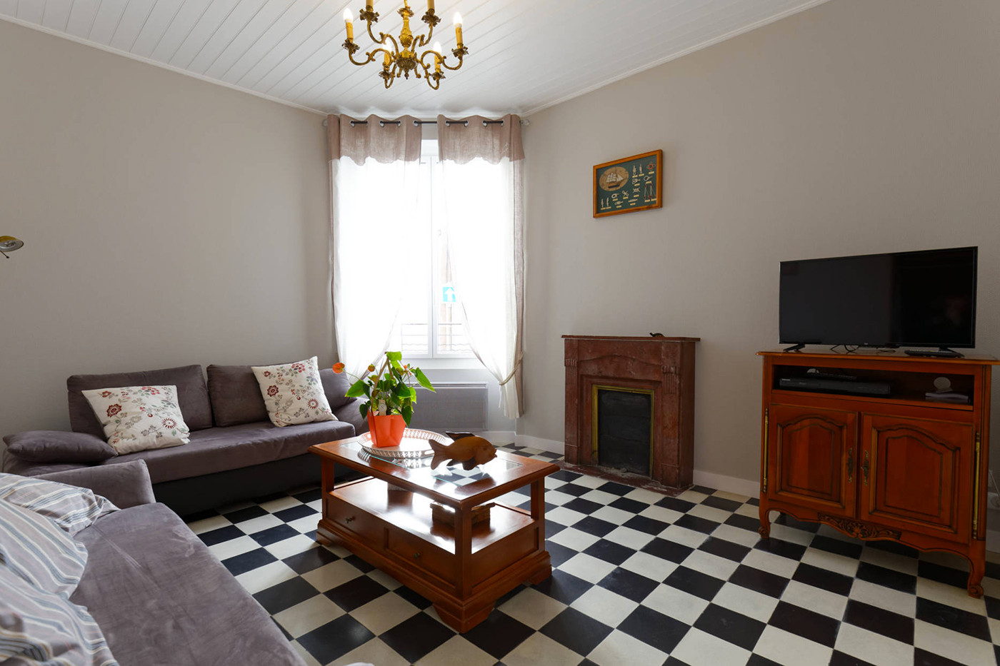 The cachet of a town centre house
