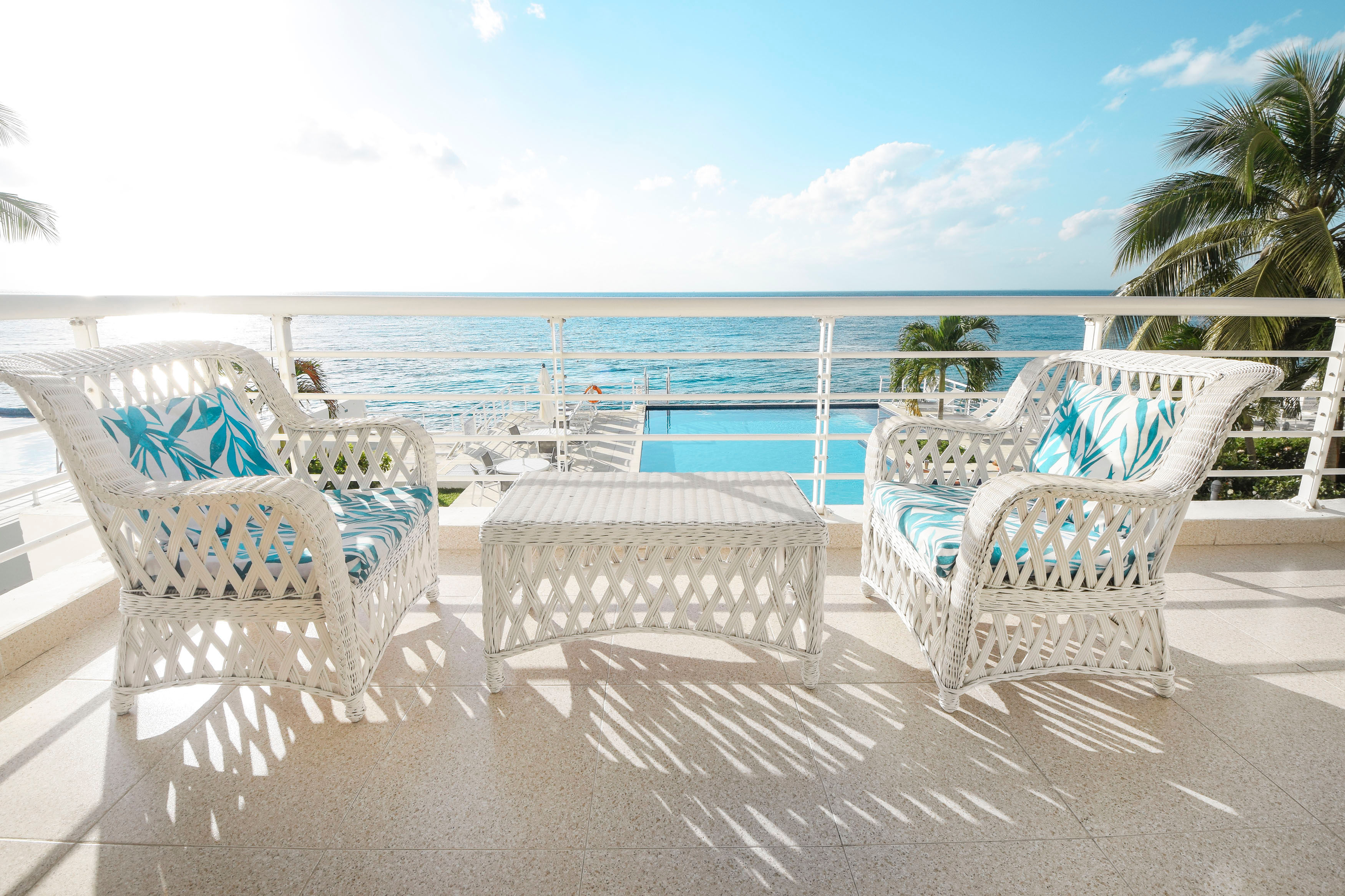 Oceanfront View in Gorgeous Condo