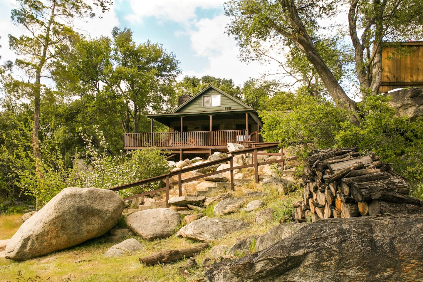 Willow Cabin Kern River House on Water Pup Cabins for Rent in Kernville, California