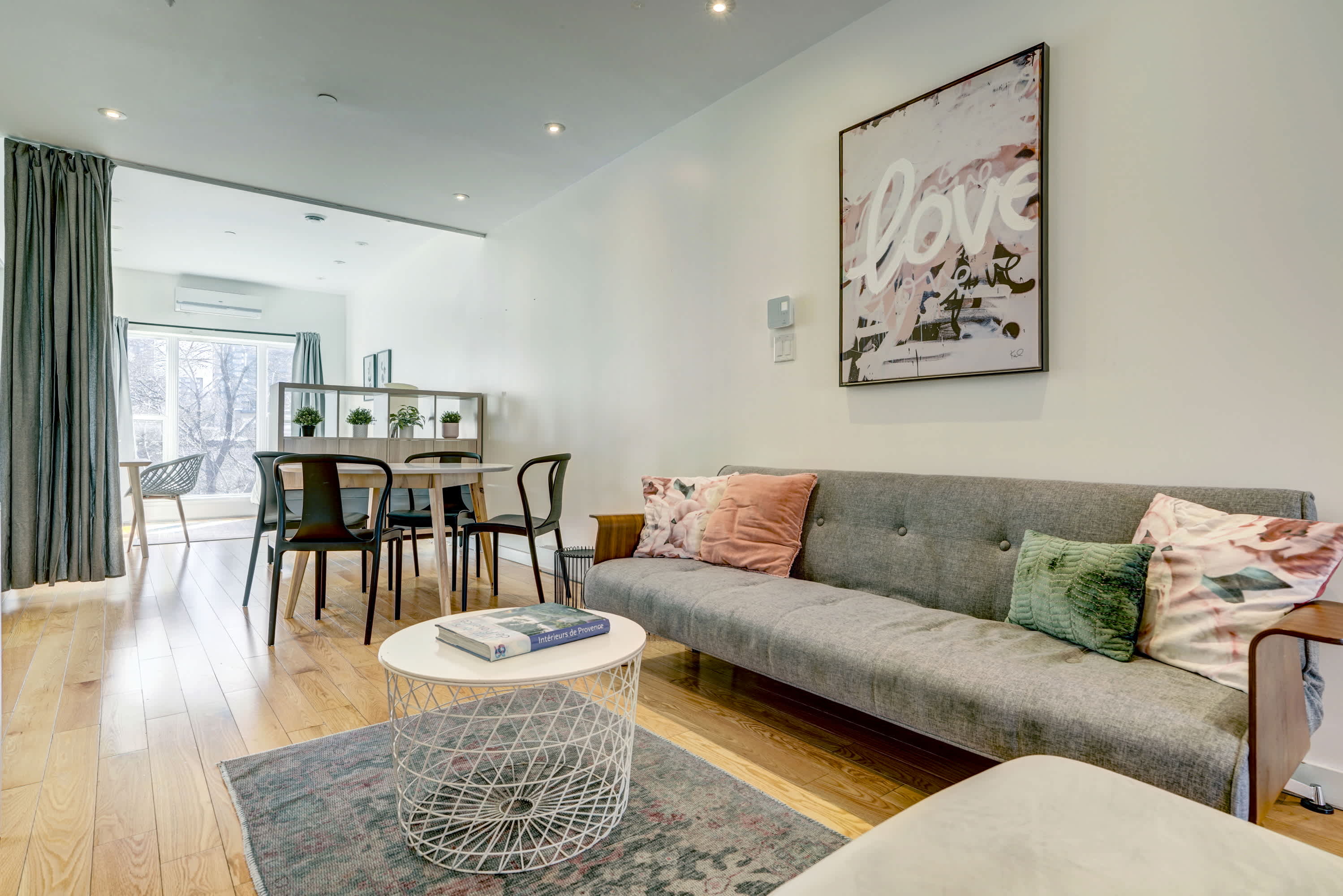 Le Plateau Home Near Mont-Royal, Parks & Nightlife