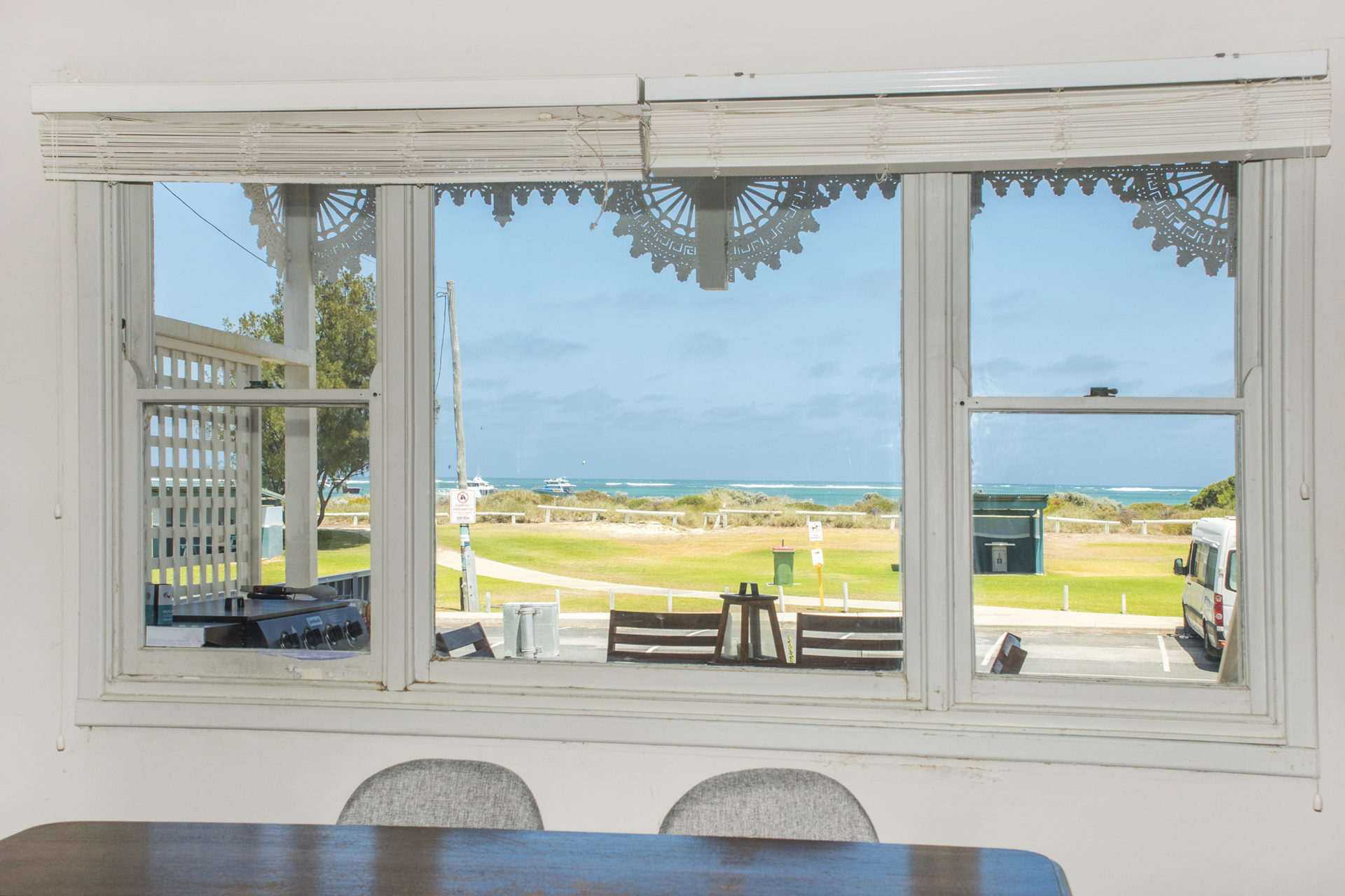 Doc's Cottage - Ocean Views