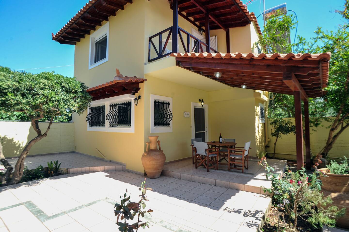 Romantic Corner | Theofilos Sea View Maisonette -