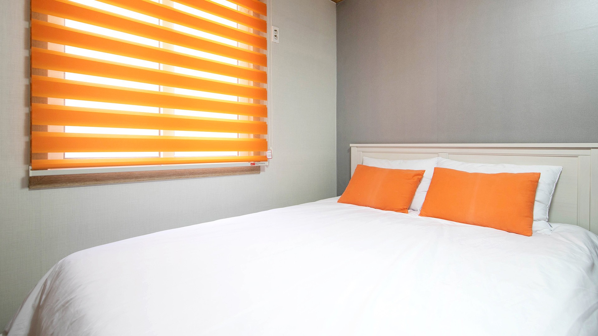 Emotional interior with white & orange