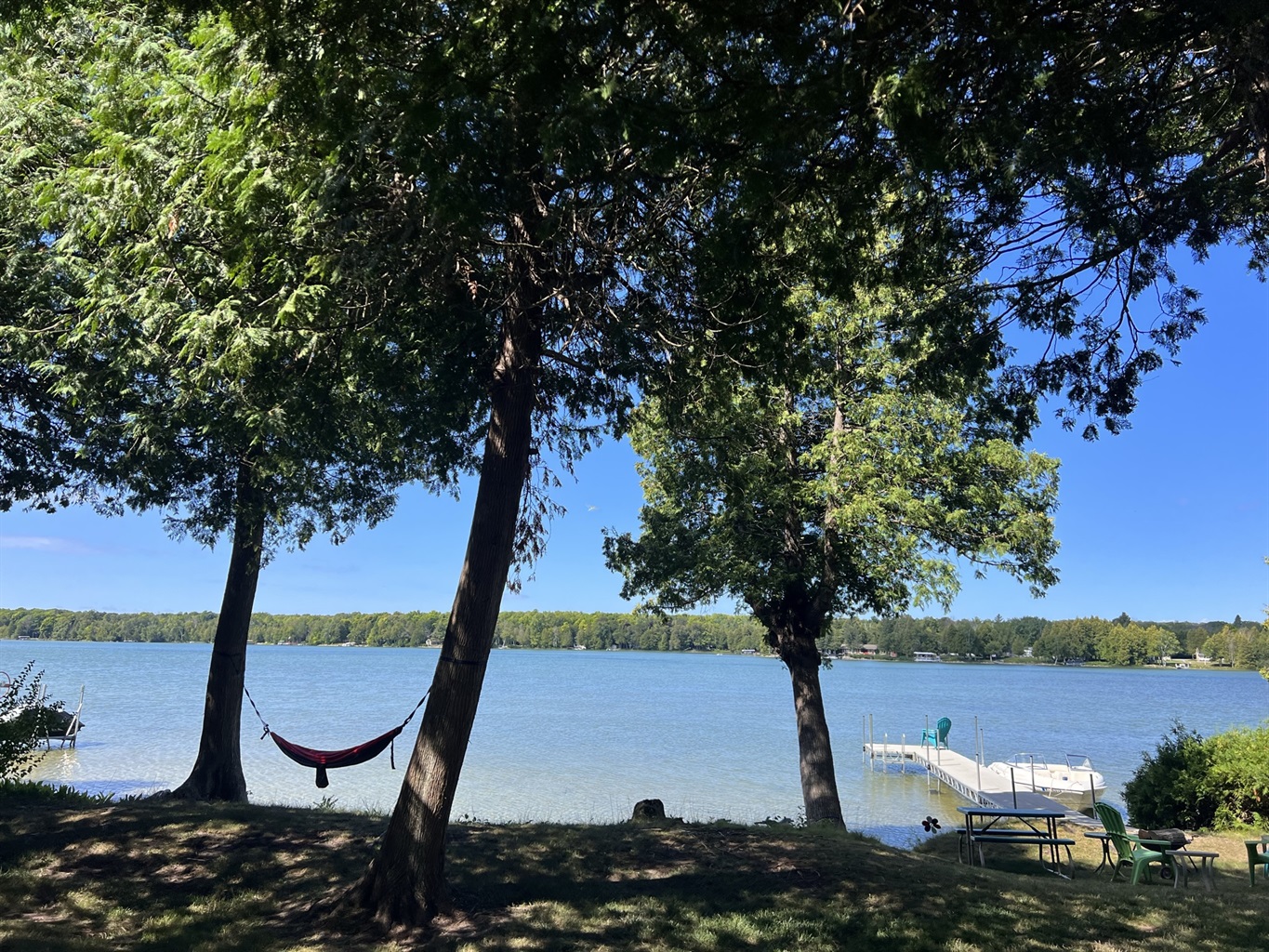 Fabulous 2 Bed, 2 Bath Cottage On Kangaroo Lake