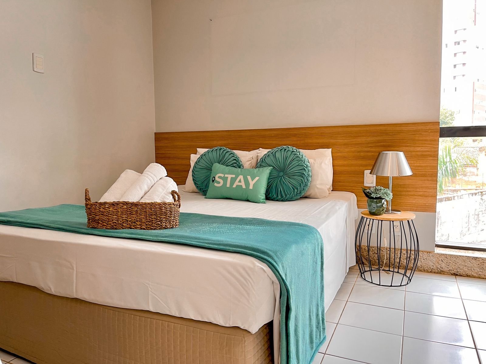 Flat 302-B overlooking Praça do Sol at Sun Square