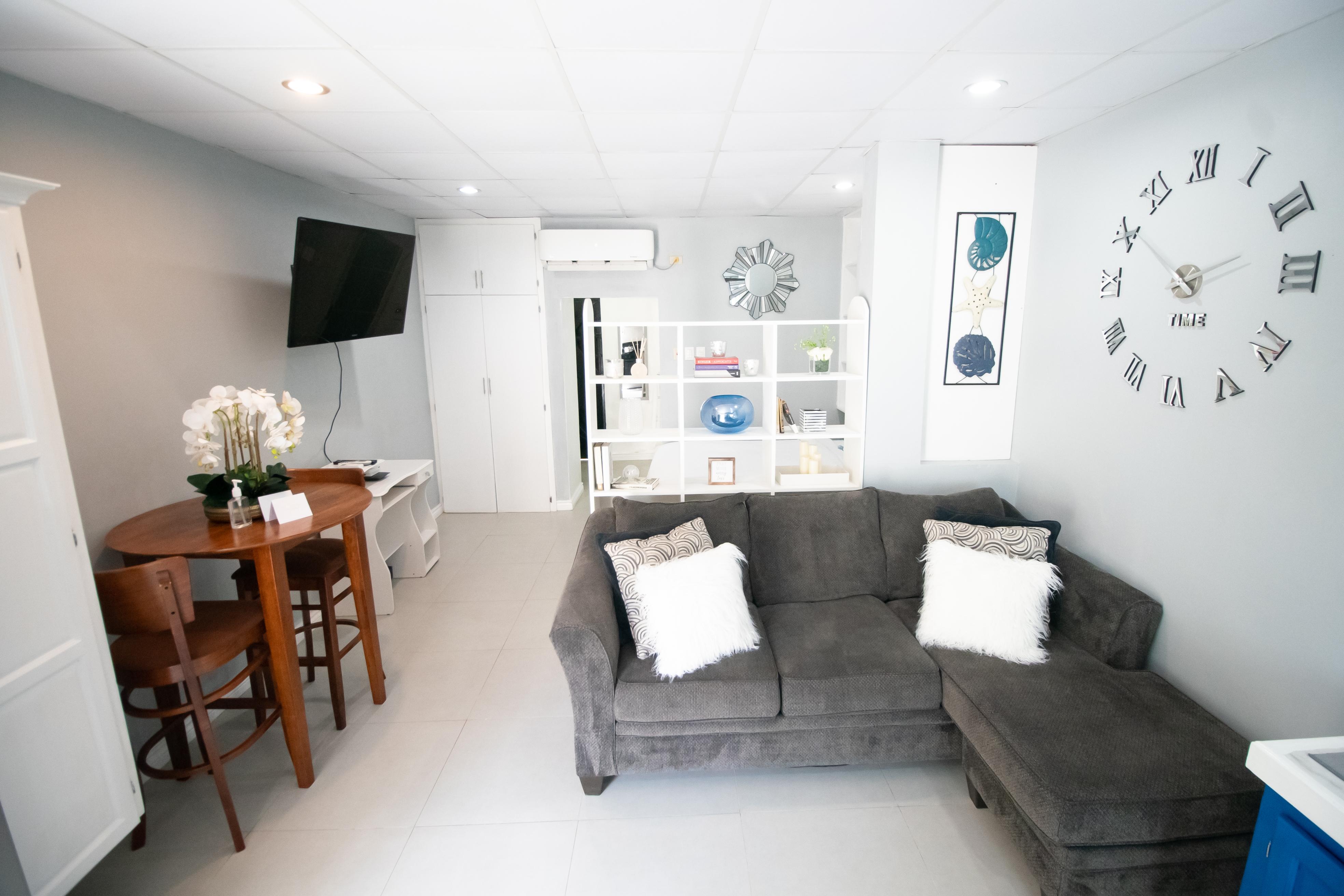 Stacys Place #3: Studio Apartment