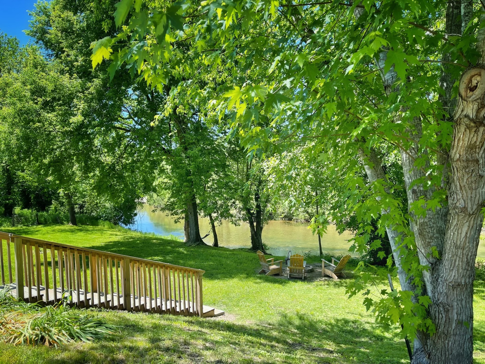 Hot Tub! The Nutty Squirrel RIVER House Houses for Rent in Marquand
