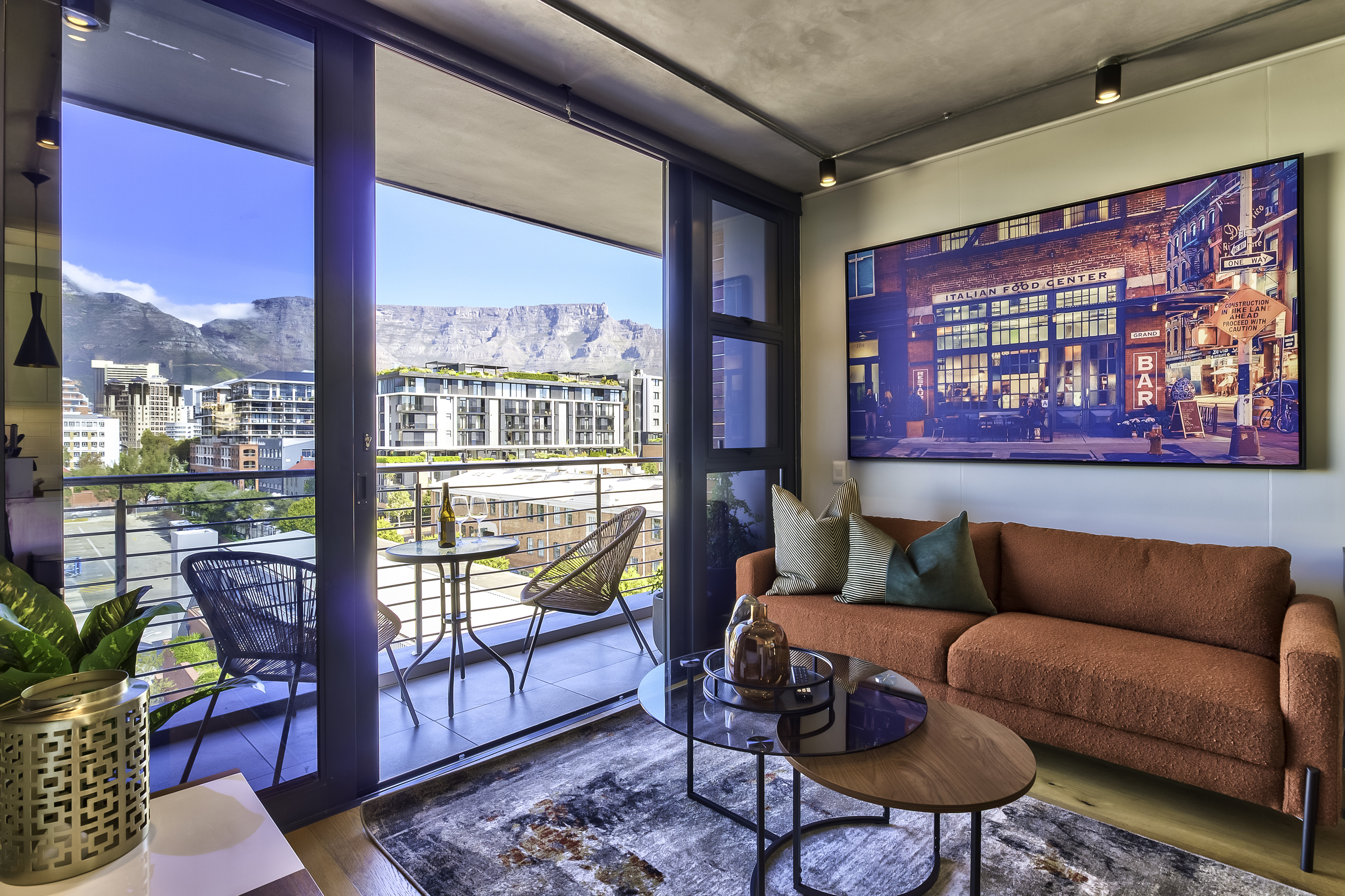 Contemporary Comfort Meets Cape Town’s Best Views