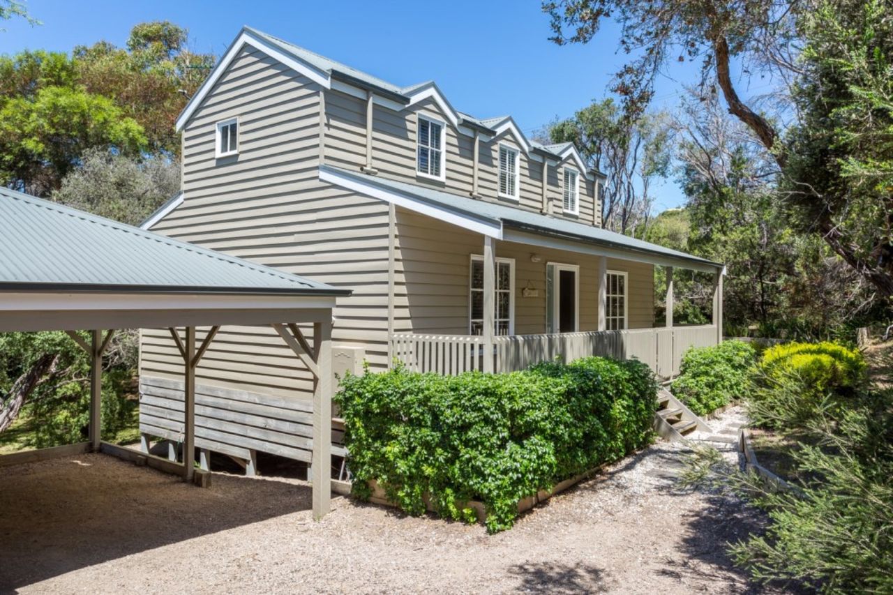Cape Cod Coastal Retreat in Point Nepean, Mornington Peninsula