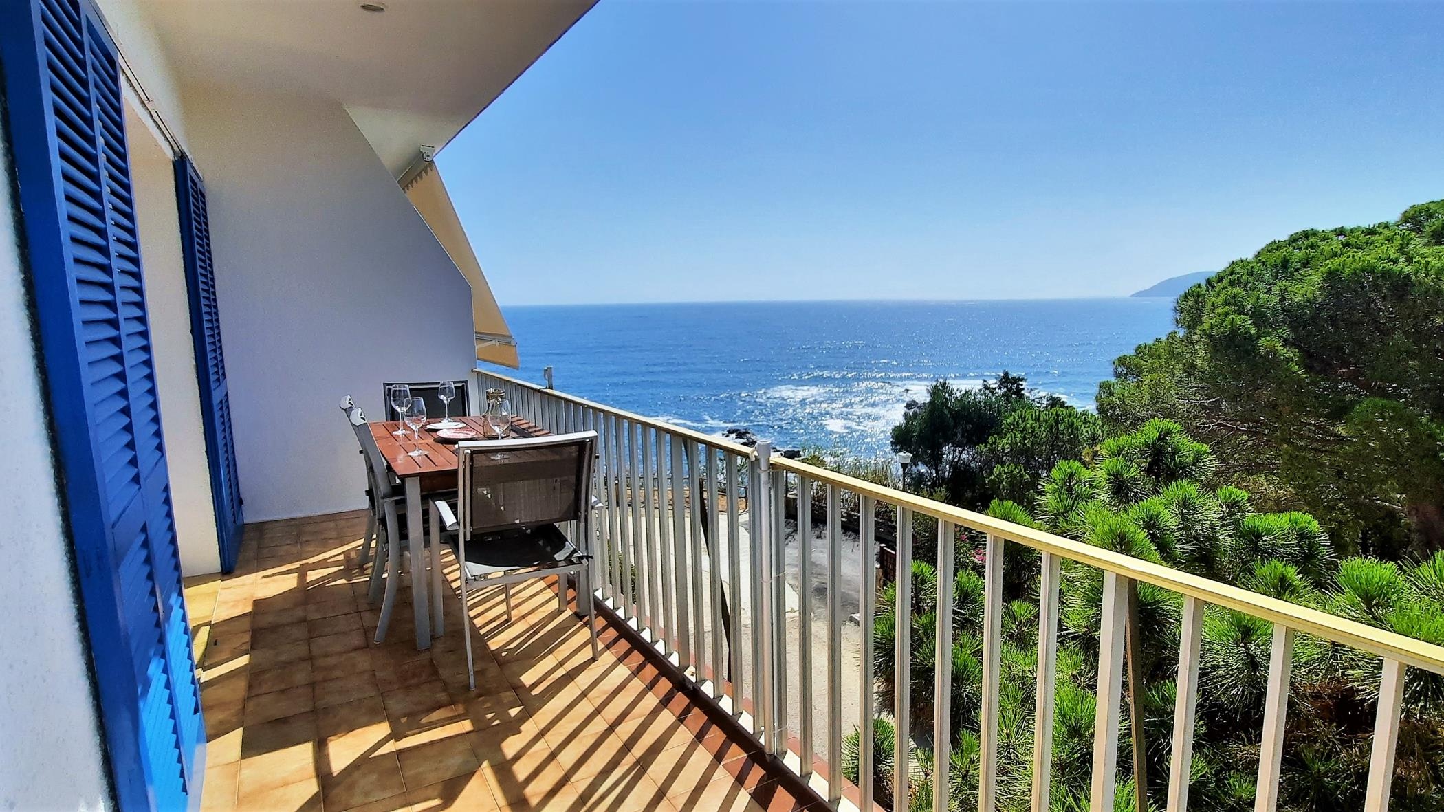 CARBONERES 3 Great apartment with panoramic sea views in Llançà, Girona
