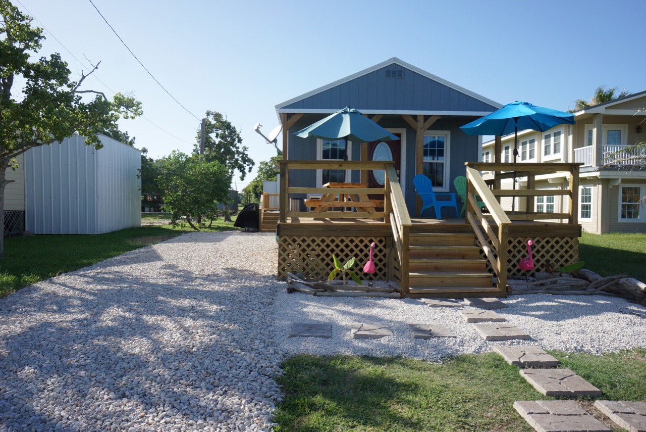 Blue Bay Cottage walk to Front Beach Super Cute