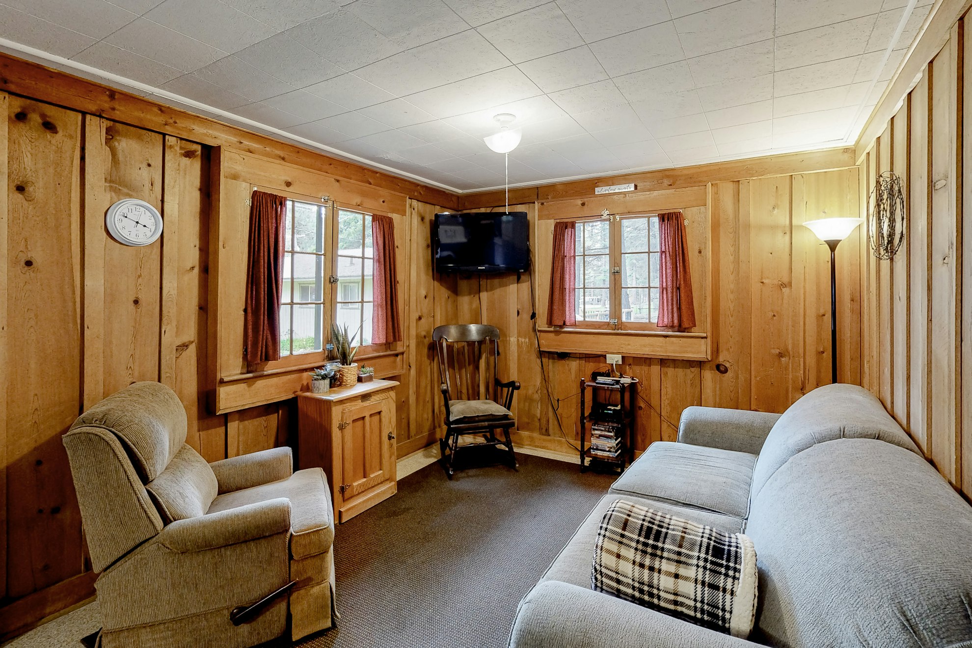 Conveniently located 2BR Mountainview Wallowa Lake