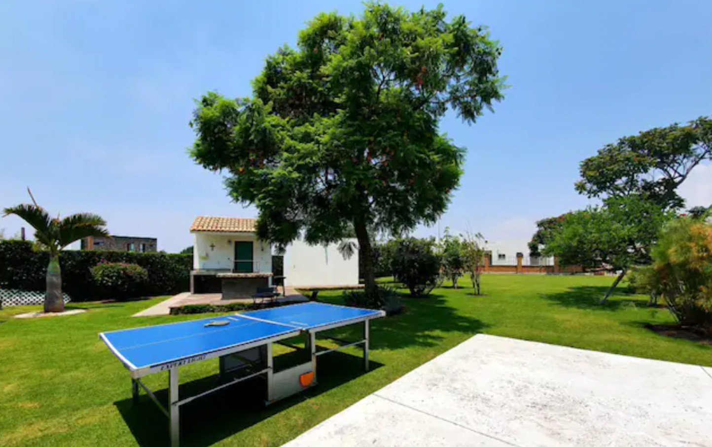 Rest house  in Atlixco | pool & basketball