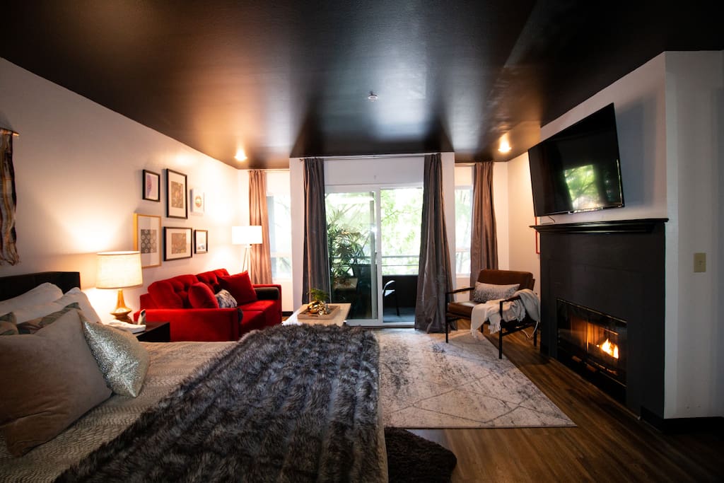 Downtown Studio near Pike Place w/ Rooftop Garden