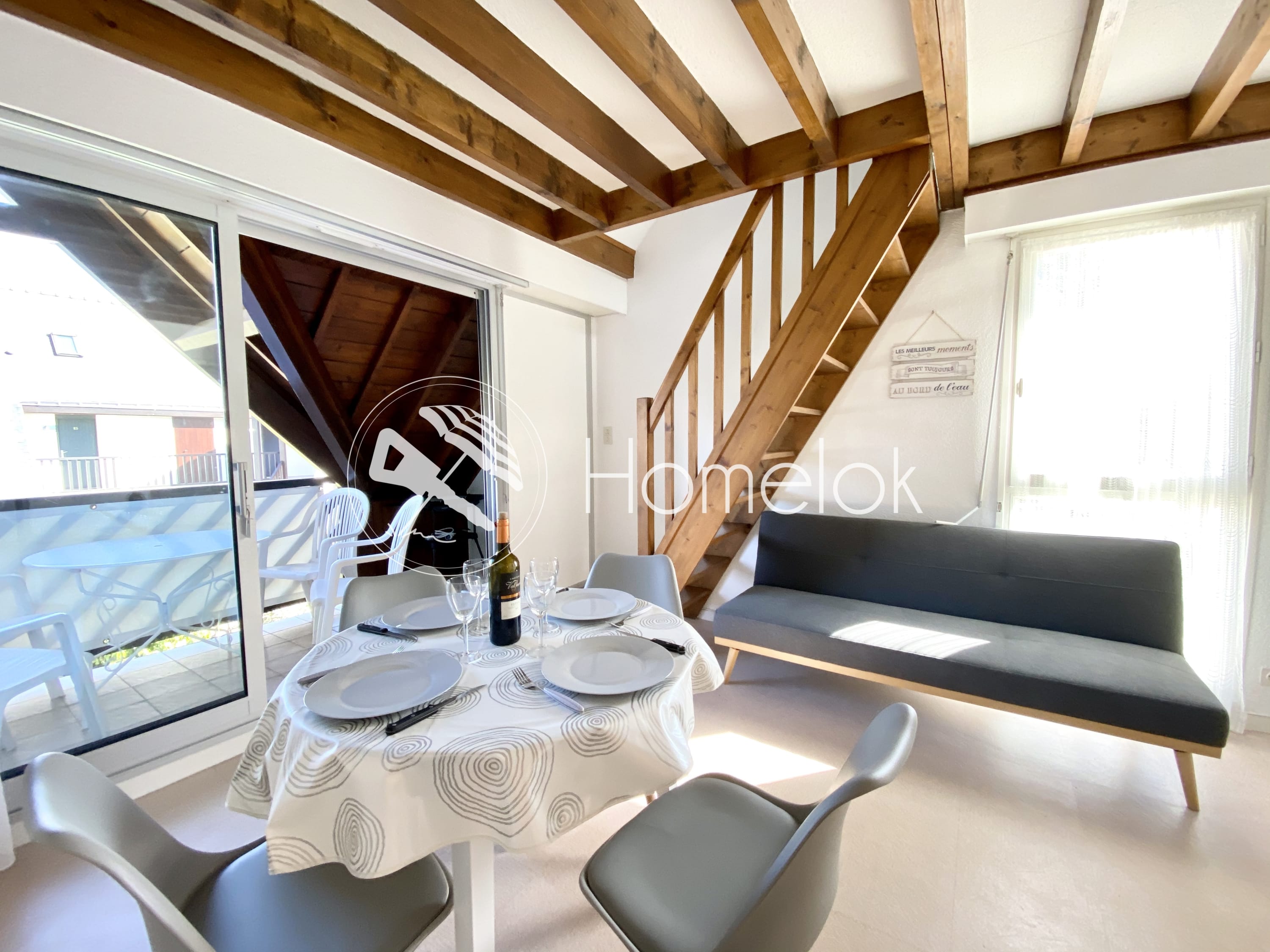 Nice duplex cocooning 2 steps from the port