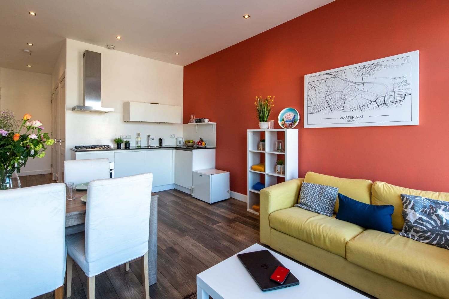Light & charming apartment with private balcony — Amsterdam stay