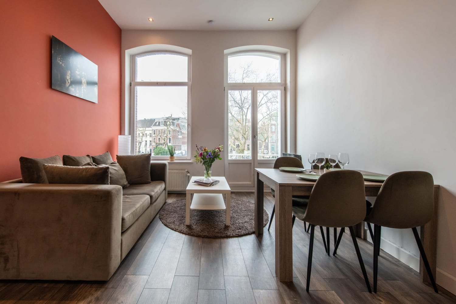 Comfortable central apartment with private balcony — Amsterdam stay