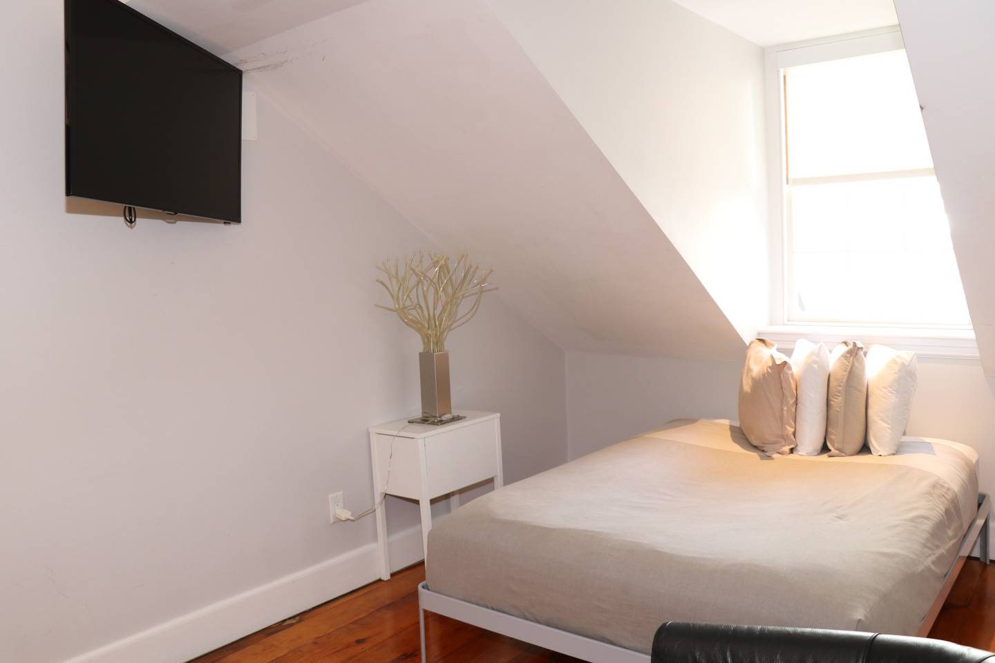 Perfectly Located Rental Near MGH & TD Garden #13